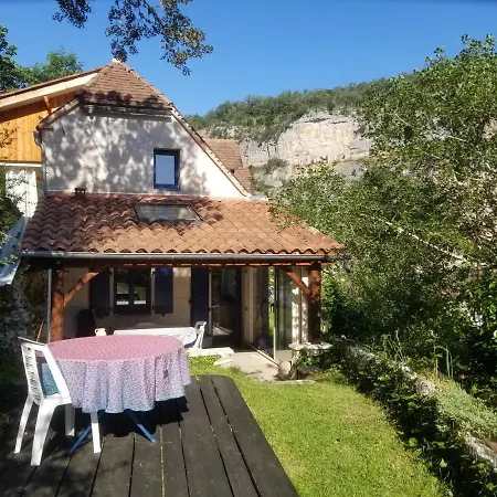 Maisonnette Dans Un Ecrin De Pierre Et De Verdure * Cabrerets