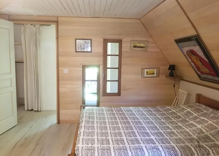 Maisonnette Dans Un Ecrin De Pierre Et De Verdure * Cabrerets