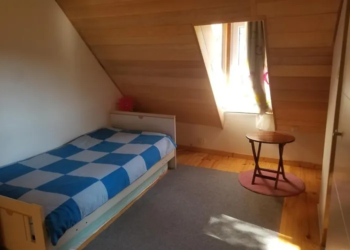 Maisonnette Dans Un Ecrin De Pierre Et De Verdure Cabrerets