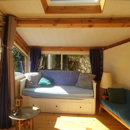 Maisonnette Dans Un Ecrin De Pierre Et De Verdure * Cabrerets